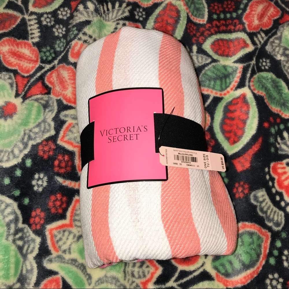VS Beach Blanket
